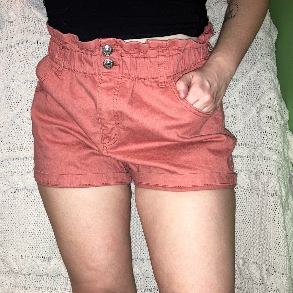 Synched Waist High-Rise Shorts
